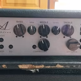 Zesilovač Ashdown Toneman 600