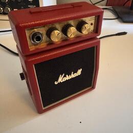 Marshall MS-2R – kapesní kytarové kombo (Red)