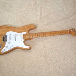 Prod&aacute;m Fender American Standard Stratocaster 1997