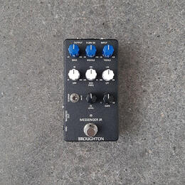 Prodám basový preamp Broughton Messenger j.r.