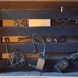 Pedalboard s kufrem, zdojem a z&aacute;ložn&iacute;m adapt&eacute;rem