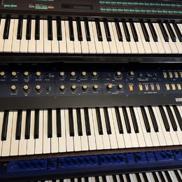 KORG,ROLAND,MOOG,DAVE SMITH ceny v textu.