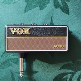 VOX AC30 sluchátkový zesilovač na baterie