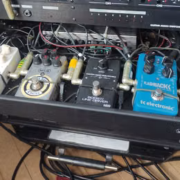 Predam Git.Efekt MXR BLS ZAKK  Chorus, 