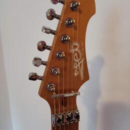 NOVÁ Jet Guitars JS-700 Roasted Maple, Red