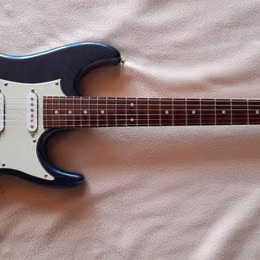 Prod&aacute;m elektrickou kytaru Ibanez AZE S31