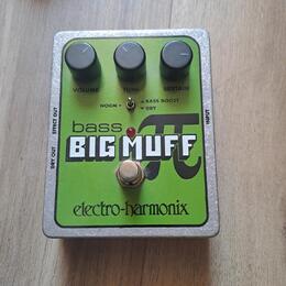 EHX -  Bass Big Muff Pi