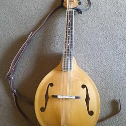 Mandolína A3 Blond celomasiv