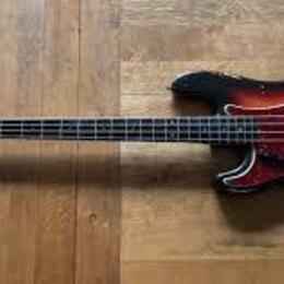 Levoruky Fender Precision