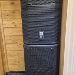 Prodám 2 ks reproboxu JBL PRX 412
