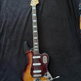 Fender Squier Bass VI 