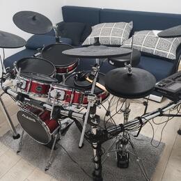 Alesis Strike Kit + Expansion Pack