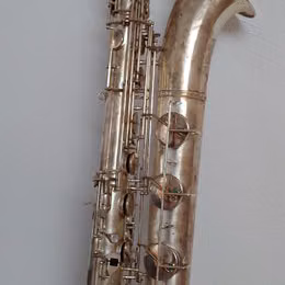 Barytonov&yacute; saxofon Weltklang (n&iacute;zk&eacute; A), postř&iacute;břen&yacute;