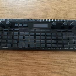 Korg SQ 64