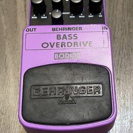 Efekty Behringer TO800, BOD100, AM100