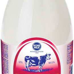 Na fotografii je průhledná plastová láhev s bílou tekutinou a červeným víčkem. Štítky nesou značku BOHE MILK a nápisy MLÉKÁRNA OPOČNO 1936, Kefír a p…