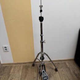 STOJAN NA HIHAT ADAMS OTOČNÉ NOHY