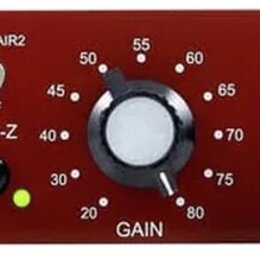 Červený předzesilovač s nápisy PROJECT, PRE-73 MKIII a VINTAGE PRE AMPLIFIER. Zařízení má dva velké ovládací knoflíky s popisky GAIN a OUTPUT, tlačít…