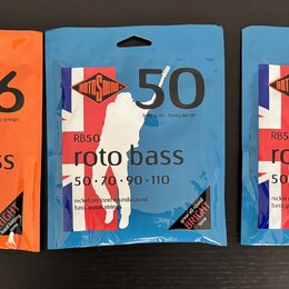 Tři uzavřená balení basových strun. První balení je oranžové s nápisy Rotosound, 66, RS66LE swing bass a rozměry 50 · 70 · 85 · 110. Další dvě balení…