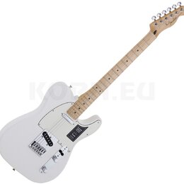 Bílá elektrická kytara s jasným dřevěným hmatníkem a bílým pickguardem. Na hlavě je viditelné logo Fender a nápis MADE IN MEXICO. Na těle se nachází…