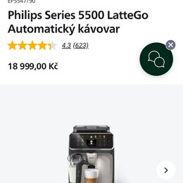Na fotografii je černý automatický kávovar s logem PHILIPS. Přístroj má digitální displej, ovládací tlačítka a připevněný mléčný kontejner LatteGo. V…