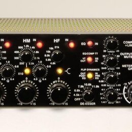 Černý rackový studiový procesor s nápisem Millennia Music & Media Systems a označením STT-1. Na předním panelu je nápis ORIGIN Recording System Twin…