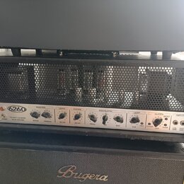 Zadní panel kytarového komba s nápisem 6260 a textem 120-WATT 2-CHANNEL VALVE AMPLIFIER. Panel obsahuje řadu ovládacích potenciometrů s popisky MASTE…