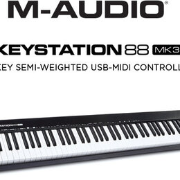 Černý MIDI kontrolér s 88 klávesami. Na horní liště je vpravo nápis M-AUDIO a vlevo KEYSTATION 88 MK3. Nad klávesami jsou umístěna ovládací tlačítka…