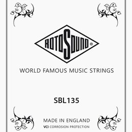 Černobílá fotografie obalu od strun s logem ROTOSOUND v kosočtverci. Pod ním je text WORLD FAMOUS MUSIC STRINGS a označení modelu SBL135. Ve spodní č…
