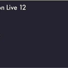 Grafický obrázek s tmavým pozadím. V horní části je bílý nápis Ableton Live 12 a vlevo v bílém oválu slovo Suite. Vpravo je umístěno bílé logo tvořen…