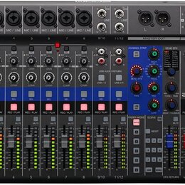 Zoom LiveTrak L-12
