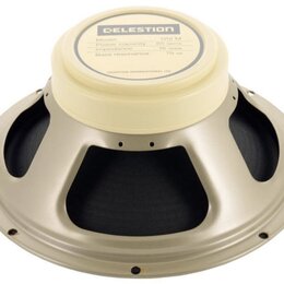 Reproduktor s béžovým magnetem a šedým kovovým rámem. Na štítku je uveden nápis CELESTION a specifikace: Model G12 M, Power capacity 65 watts, Impeda…