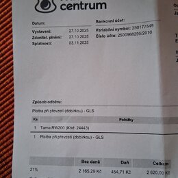 Fotografie vyobrazuje fakturu od společnosti Hudební centrum s.r.o. v Hradci Králové. V seznamu položek je uveden produkt Tama RW200 (Kód: 24443). Ce…