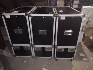 prod&aacute;m 3 ks CASE  V 106 cm , &scaron; 47cm , D 102 cm 