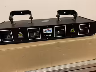 LASER L2532 červen&yacute;300mW+300mW+300mW+300mW@650nm