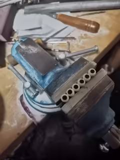 Kostěn&eacute; kol&iacute;čky s ebenovou tečkou 5,5mm