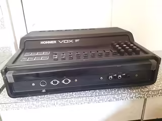 Hohner VOX F zesilovač adams pro harmoniku
