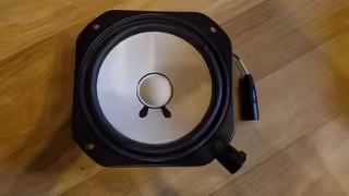 Prod&aacute;m Subkick Yamaha NS10