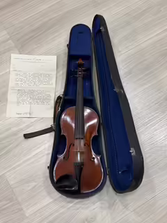 Historick&eacute; Housle - Ant. Priedl (1956), Vzor Stradivari