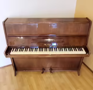 Pianino Petrof