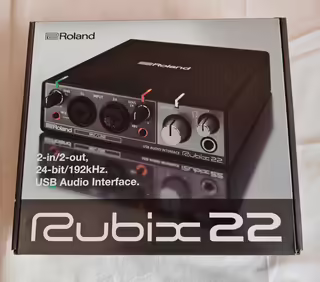 Zvukov&aacute; karta Roland Rubix 22
