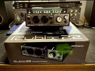 Zvukov&aacute; Karta Roland Rubix 22