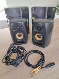 Prod&aacute;m studiov&eacute; monitory KRK VXT 4