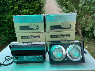 2x Showtec Stage Blinder 2 DMX - Nov&yacute;