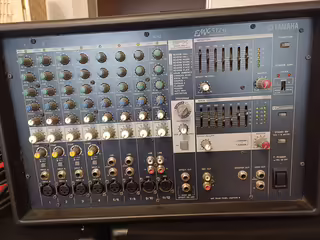 YAMAHA
