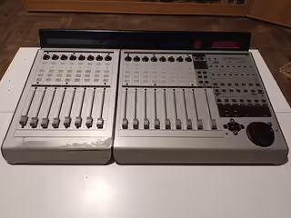 MACKIE MCU PRO + XT PRO 