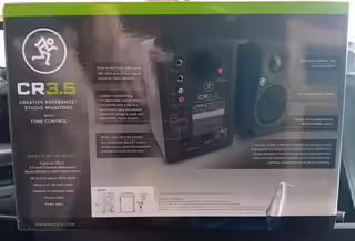 Mackie CR3.5 a Mackie CR4.5 Aktivn&iacute; studiov&yacute; monitor 2 ks