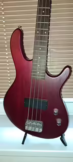 Cort Action Junior Bass, Black cherry.