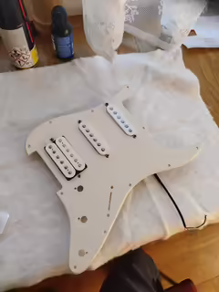 Kytarov&yacute; snimač 2x Fender 1x R.M. pickups