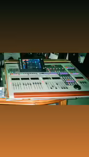 Behringer WING